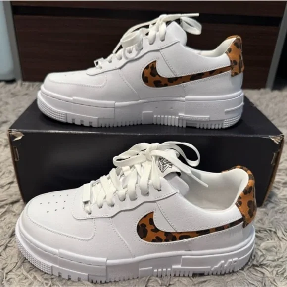 WMNS Nike Air Force 1 Pixel ‘Leopard Print’ - Picture 4 of 8